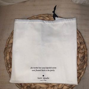 NEW! Kate Spade dust bag ✨